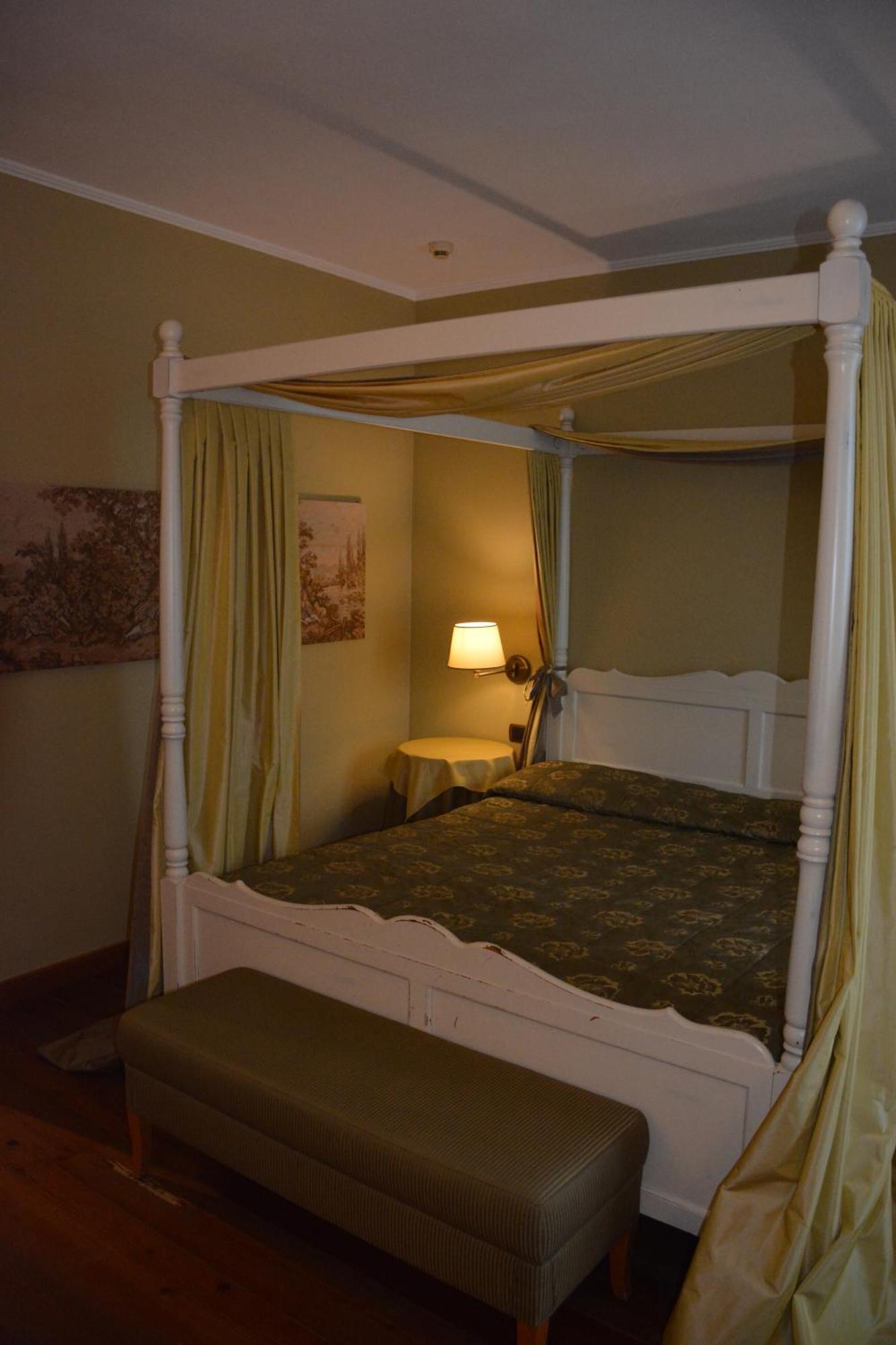 Romantic Hotel Furno Сан-Франческо-аль-Кампо Экстерьер фото