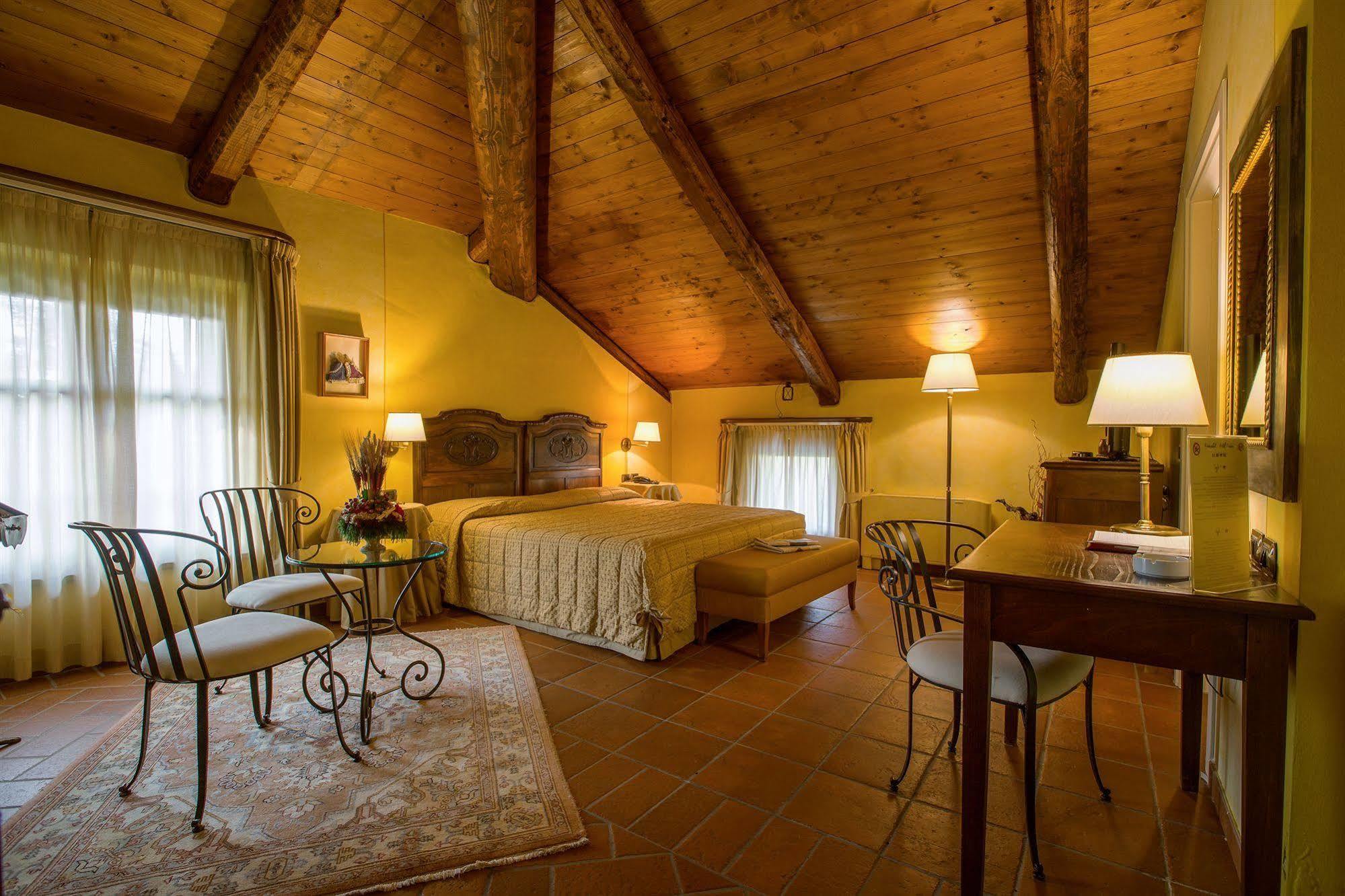Romantic Hotel Furno Сан-Франческо-аль-Кампо Экстерьер фото